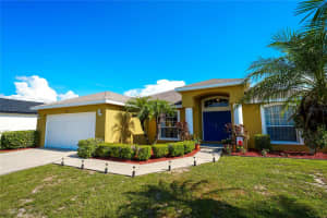 1070 SUMMER GLEN DRIVE, WINTER HAVEN, FL 33880 - MLS#MFRO6331320