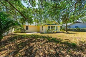 1227 Wayne Ave, NEW SMYRNA BEACH
