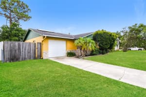 887 PICASSO AVENUE, DELTONA, FL 32725 - MLS#MFRO6331513