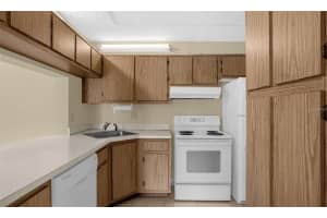 1022 PINE RIDGE CIRCLE, SANFORD, FL 32773 - MLS#MFRO6331523
