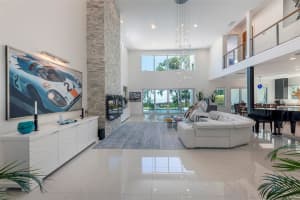 521 LAKE COVE POINTE CIRCLE, WINTER GARDEN, FL 34787 Sold 10/16/25