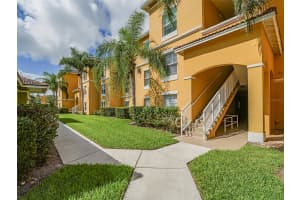 5090 FAIRWAYS CIRCLE, VERO BEACH, FL 32967 - MLS#MFRO6331634