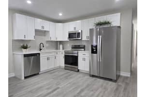 38910 MERRELL AVENUE, UMATILLA, FL 32784 - MLS#MFRO6331735