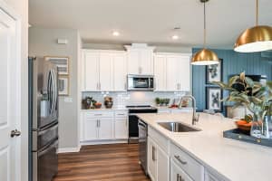 563 SOUTHERN EDGE WAY, SANFORD, FL 32771 - MLS#MFRO6331807