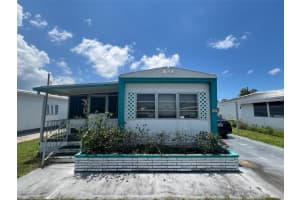 108 50TH AVENUE DRIVE, BRADENTON, FL 34207 Sold 09/04/25