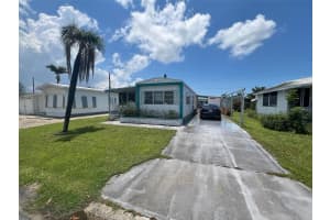 108 50TH AVENUE DRIVE, BRADENTON, FL 34207 Sold 09/04/25