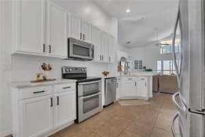 3824 LAKE WARREN DRIVE, ORLANDO, FL 32812 - MLS#MFRO6331848