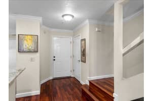 670 POST OAK CIRCLE, ALTAMONTE SPRINGS, FL 32701 Sold 09/03/25