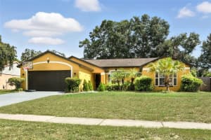 6084 BROOKHILL CIRCLE, ORLANDO, FL 32810 - MLS#MFRO6331855