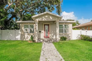 2424 12th St S, ST PETERSBURG