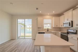 811 SPRING PALMS LOOP, ORLANDO, FL 32828 - MLS#MFRO6331939