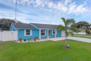 825 27TH AVENUE, NEW SMYRNA BEACH, FL 32169 Sold 08/18/25