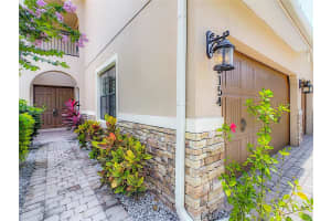 8154 PRESTBURY DRIVE, ORLANDO, FL 32832 - MLS#MFRO6332110