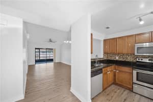 86 SILVER PARK CIRCLE, KISSIMMEE, FL 34743 - MLS#MFRO6332172