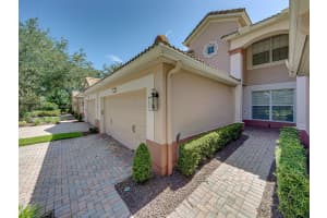 8344 RIVERDALE LANE, DAVENPORT, FL 33896 - MLS#MFRO6332197