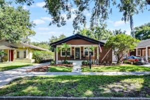 807 PALMER STREET, ORLANDO, FL 32801 Sold 08/22/25