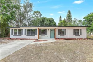 451 5TH STREET, CHULUOTA, FL 32766 Sold 09/10/25
