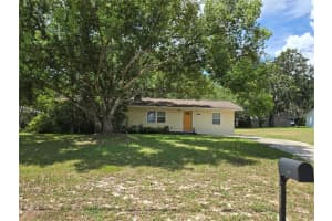 240 E Beach St, GROVELAND