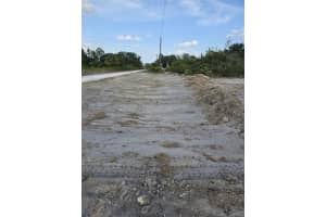 7645 17 TER, LABELLE, FL 33935 - MLS#MFRO6332326