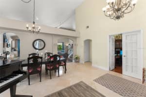8040 SAINT ANDREWS CIRCLE, ORLANDO, FL 32835 - MLS#MFRO6332391