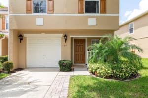 165 STERLING SPRINGS LANE, ALTAMONTE SPRINGS, FL 32714 - MLS#MFRO6332394