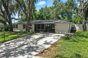 1042 MAGNOLIA CIRCLE, EUSTIS, FL 32726 Sold 10/06/25