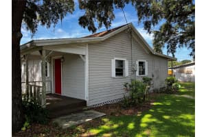 495 FERN AVENUE, TAVARES, FL 32778 - MLS#MFRO6332659