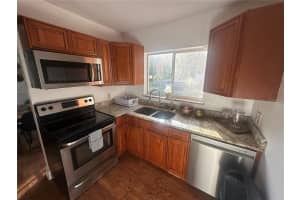 381 COBBLE COURT, MOUNT DORA, FL 32757 - MLS#MFRO6332670