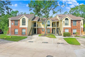 8702 MALLARD RESERVE DRIVE, TAMPA, FL 33614 - MLS#MFRO6332683