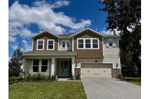 124 Lake Dr, OVIEDO