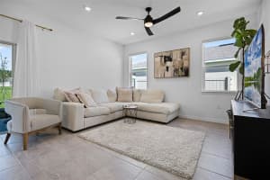 33315 REMBRANDT LANE, SORRENTO, FL 32776 - MLS#MFRO6332867