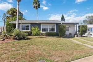 32 Seaside Dr, ORMOND BEACH