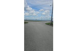307 US HWY 27 S, SEBRING, FL 33870 - MLS#MFRO6333087