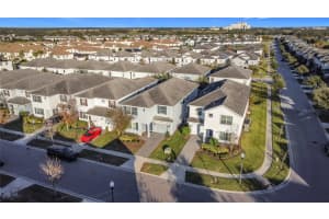1589 Flange Dr, DAVENPORT