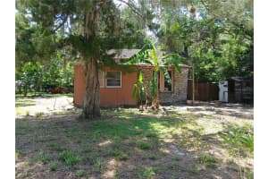 2331 WESTSIDE DRIVE, LEESBURG, FL 34748 - MLS#MFRO6333199