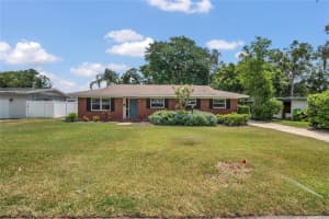 637 Magnolia Dr, MAITLAND
