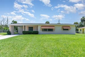 1867 Juniper Dr, EDGEWATER