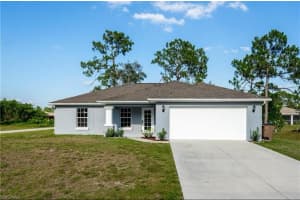 904 AGNES AVENUE, LEHIGH ACRES, FL 33971 Sold 09/05/25