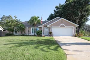 424 Meadow Green Dr, DAVENPORT
