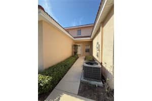 2212 GARDEN LAKE DRIVE, WINTER HAVEN, FL 33884 - MLS#MFRO6333572