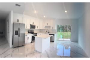 2062 W HAMPSHIRE BLVD, DUNNELLON, FL 34434 - MLS#MFRO6333585