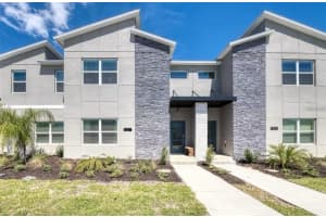 1228 Challenge Dr, DAVENPORT