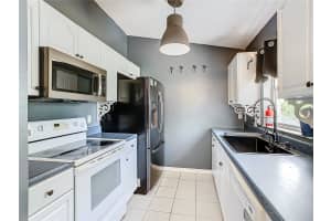 1833 HUDSON COURT, KISSIMMEE, FL 34759 - MLS#MFRO6333792