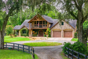 800 SCOTT ROAD, GENEVA, FL 32732 - MLS#MFRO6333886