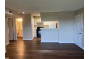 380 LAKE ONTARIO COURT, ALTAMONTE SPRINGS, FL 32701 - MLS#MFRO6333894