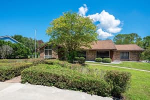 2088 Golden Arm Rd, DELTONA
