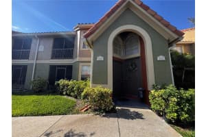 429 Fountainhead Cir #122, KISSIMMEE
