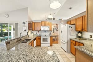 232 HANGING MOSS ROAD, DAVENPORT, FL 33837 Sold 09/15/25
