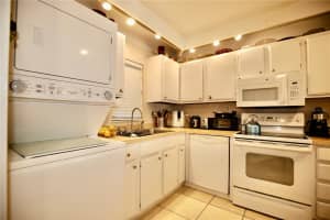 679 MELANIE LANE, ALTAMONTE SPRINGS, FL 32701 - MLS#MFRO6334140