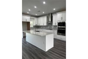 32835 FOREST AVENUE, LEESBURG, FL 34788 - MLS#MFRO6334242